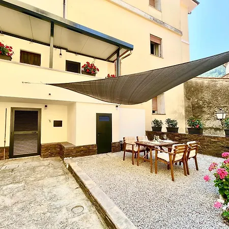 Terratetto Nel Borgo Medievale בית נופש *